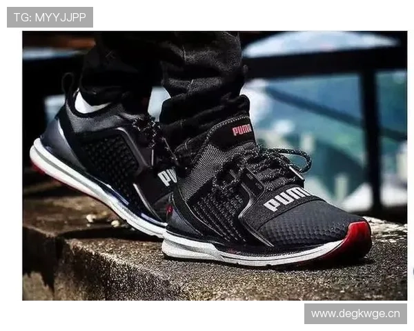 C罗鞋柜能开个店？这生活简直比电影还豪华